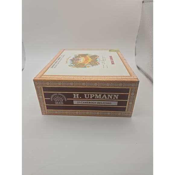 H UPMANN Wooden Cigar Box empty - Picture 5 of 5